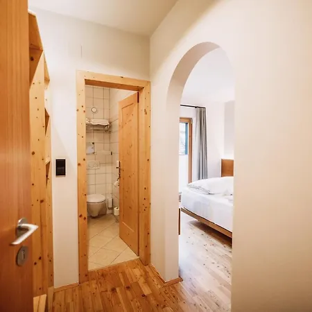 Han/Misafirhane Weinhotel Maitz Wolfgang Ratsch an der Weinstraße