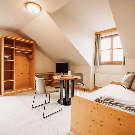Han/Misafirhane Weinhotel Maitz Wolfgang 3*
